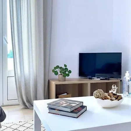 Blue Marsis Escape Páros